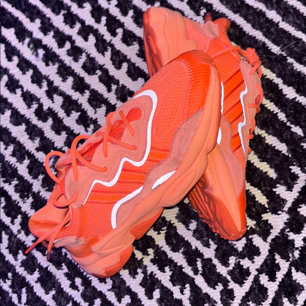 Adidas Oswego Sneakers
